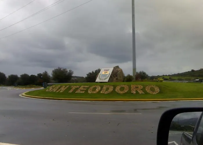 Dettori 招待所 圣特奥多罗