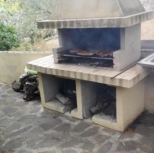 Dettori 招待所 圣特奥多罗