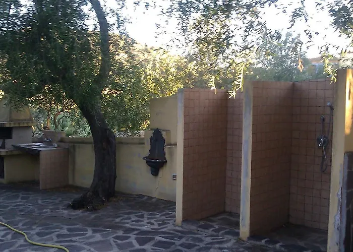 Dettori 招待所 圣特奥多罗