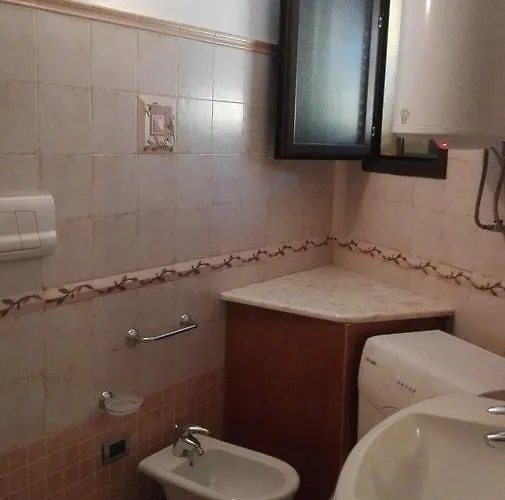 Dettori 招待所 圣特奥多罗